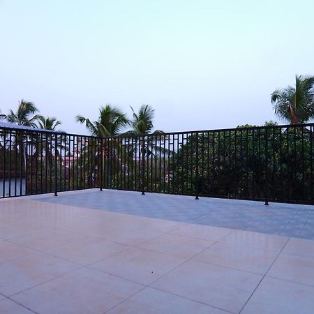 Hotel Classico International Kannangad Exterior photo